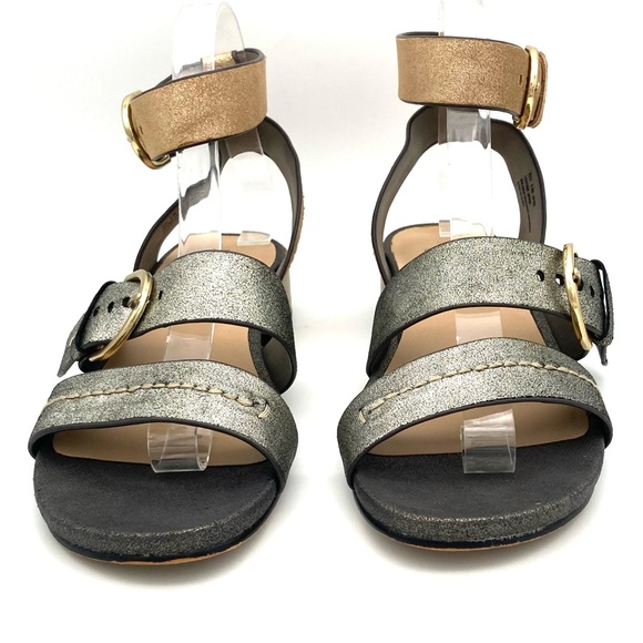 Naked Feet Zeke Buckle Sandals Women’s Size 8.5 Metallic Gold Silver Open Toe